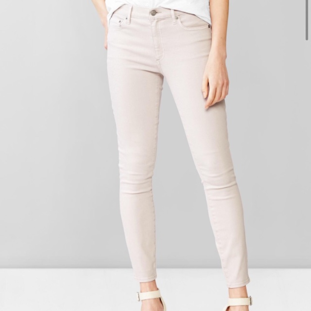 Light pink gap jeans
